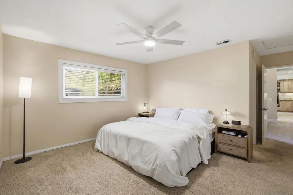 4866 Park Dr Carlsbad, CA 92008