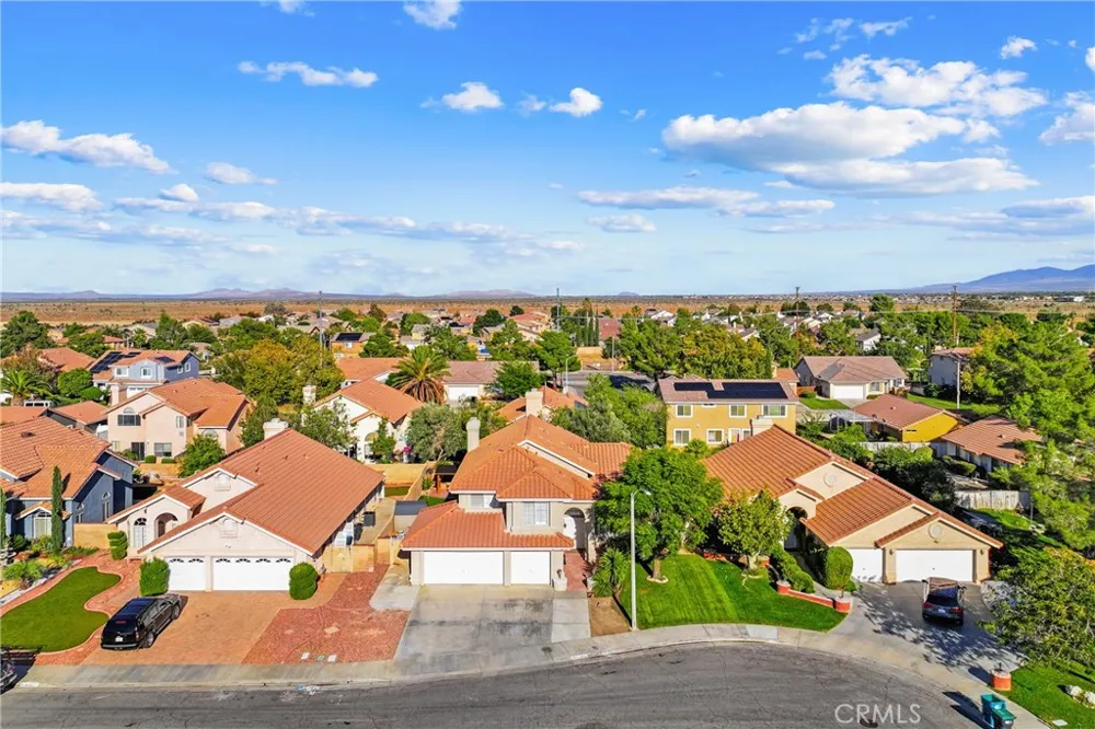 38706 La Mancha Court Palmdale, CA 93550
