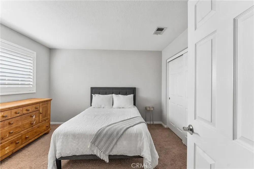 38706 La Mancha Court Palmdale, CA 93550