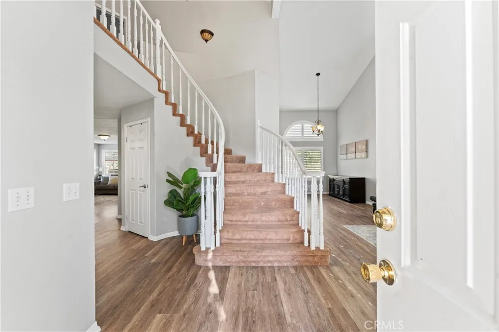 38706 La Mancha Court Palmdale, CA 93550