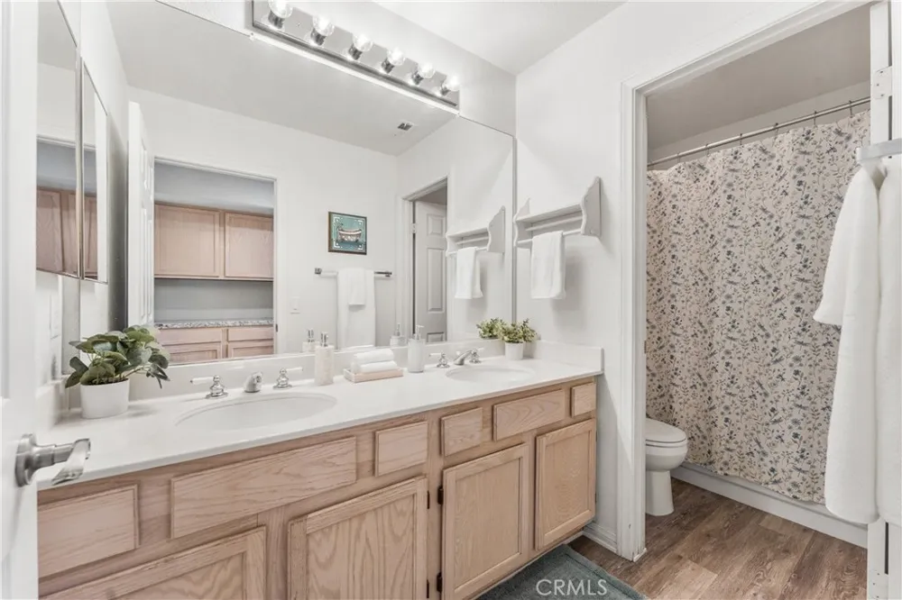 38706 La Mancha Court Palmdale, CA 93550