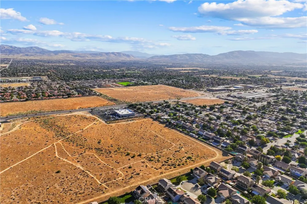 38706 La Mancha Court Palmdale, CA 93550