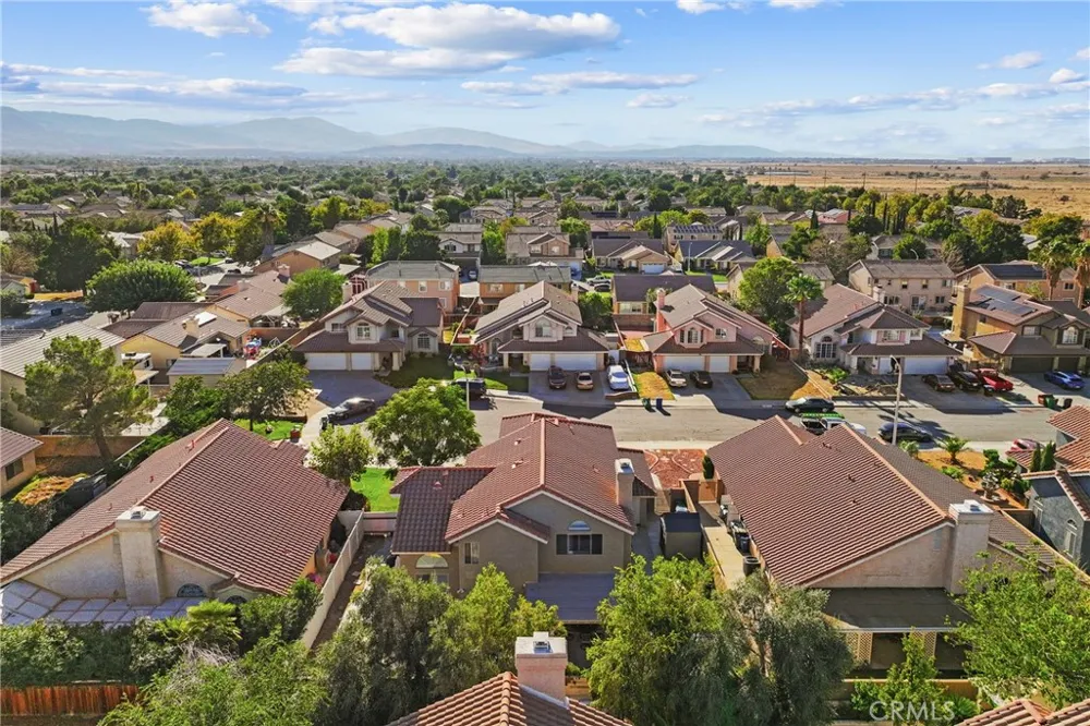 38706 La Mancha Court Palmdale, CA 93550