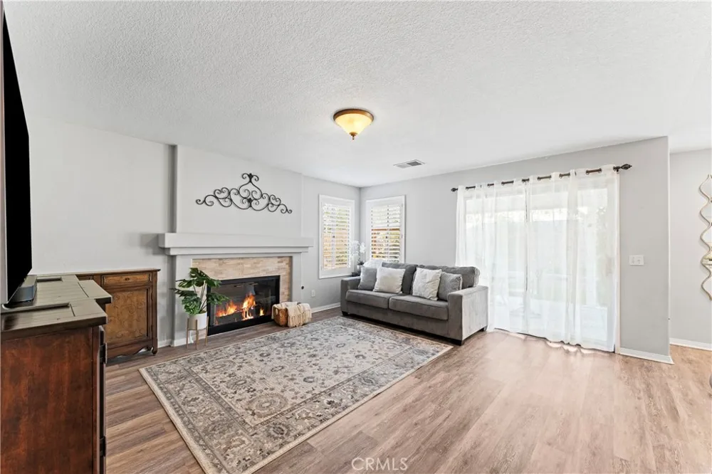 38706 La Mancha Court Palmdale, CA 93550