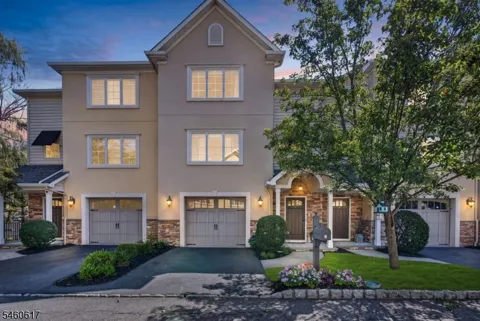 7 Christina Ct