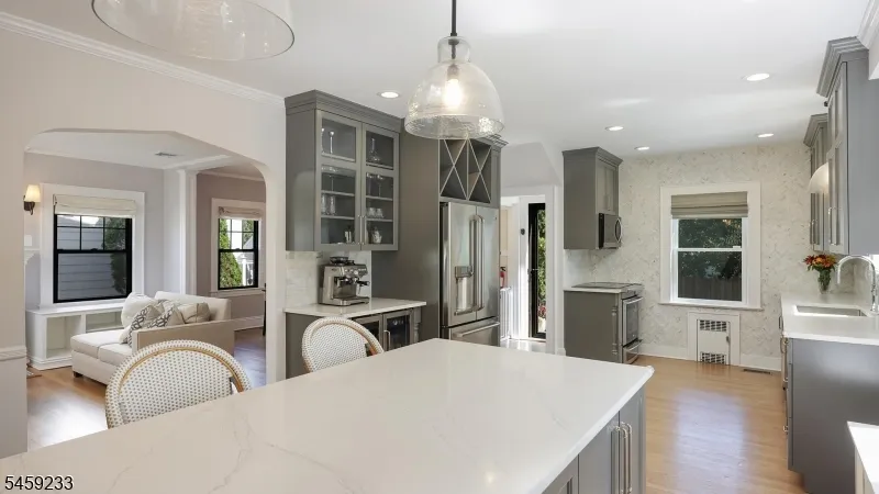 533 Edgar Rd Westfield Town, NJ 07090