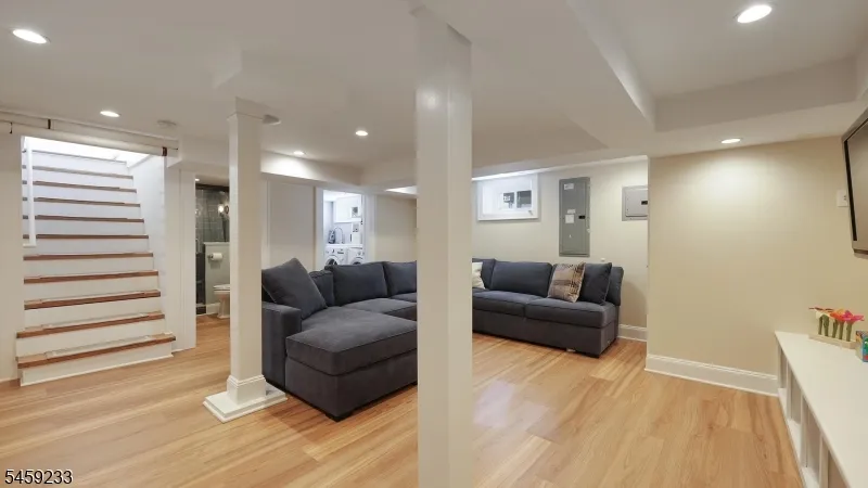 533 Edgar Rd Westfield Town, NJ 07090