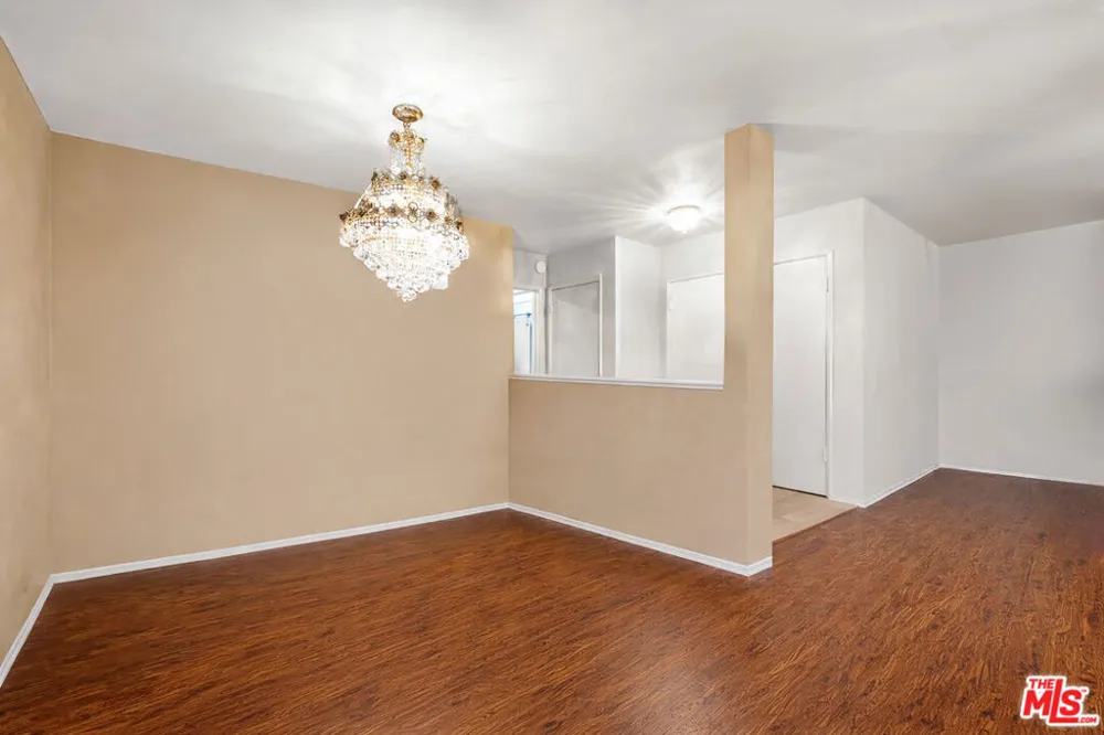 5651 Sumner Way #203 Culver City, CA 90230