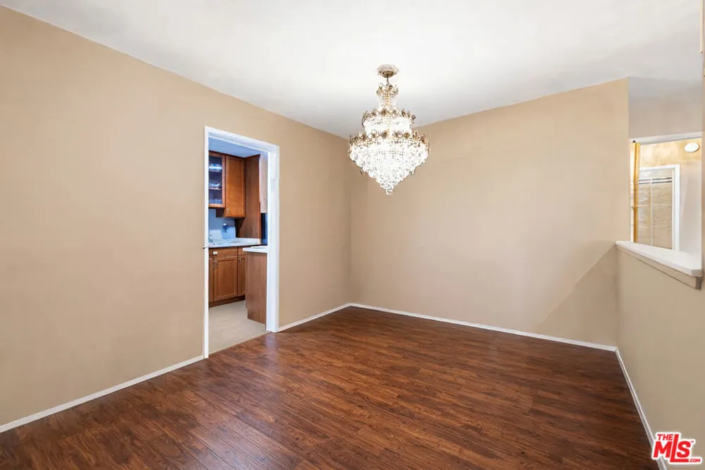 5651 Sumner Way #203 Culver City, CA 90230