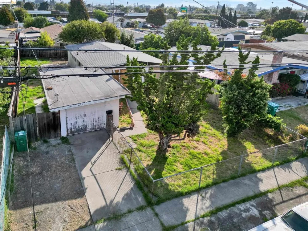 27758 La Porte Ave Hayward, CA 94545