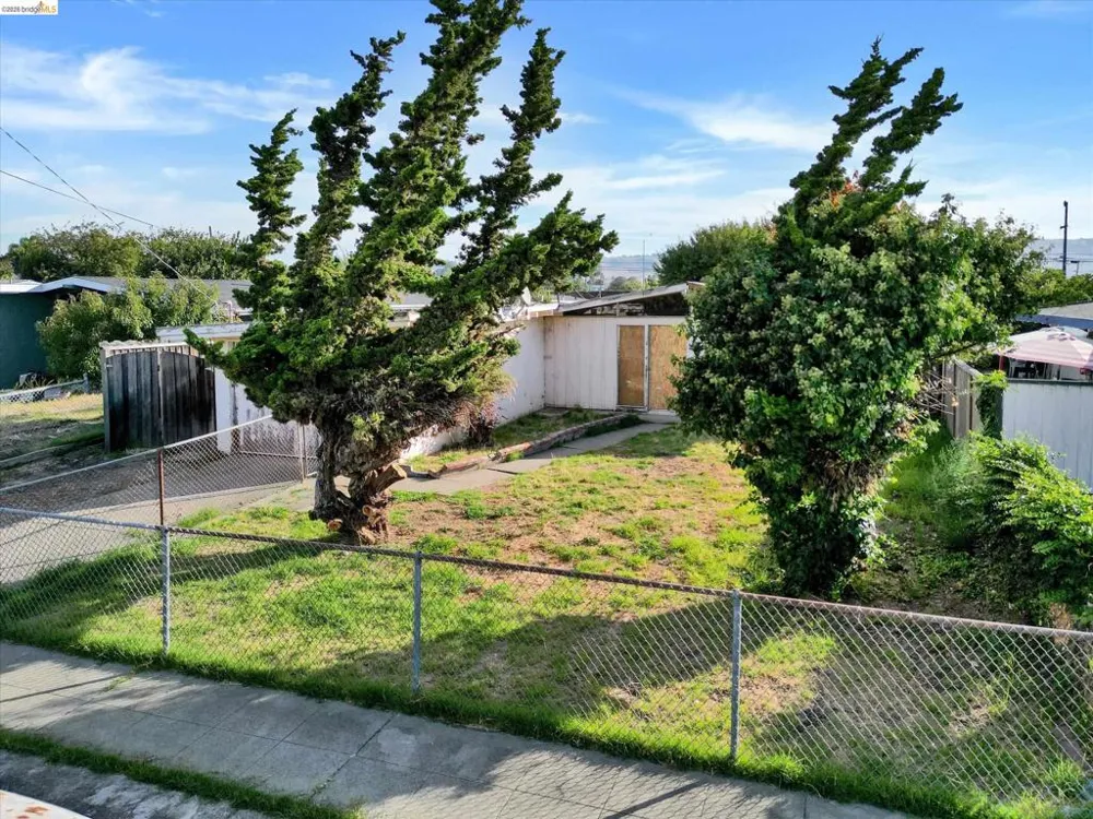 27758 La Porte Ave Hayward, CA 94545