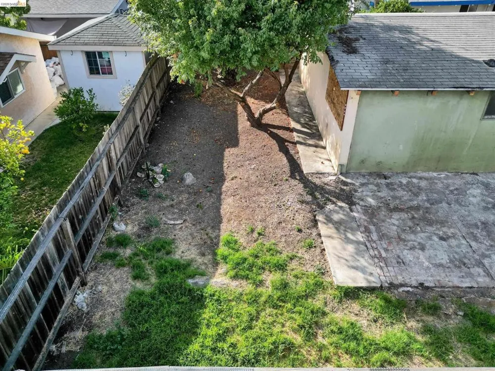 27758 La Porte Ave Hayward, CA 94545