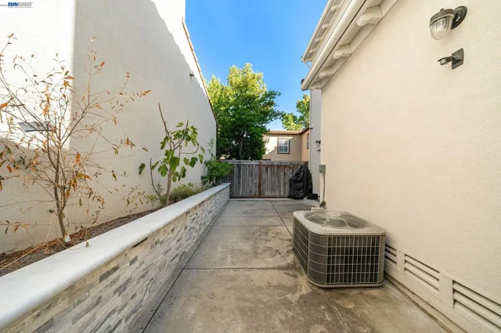 2229 Maidenhair Way San Ramon, CA 94582