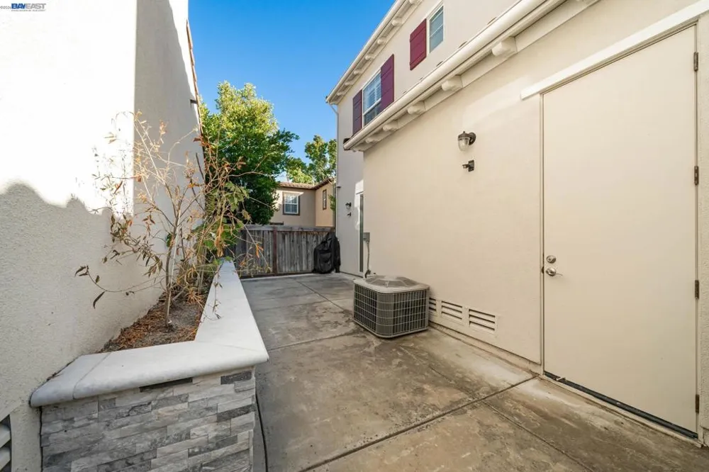 2229 Maidenhair Way San Ramon, CA 94582