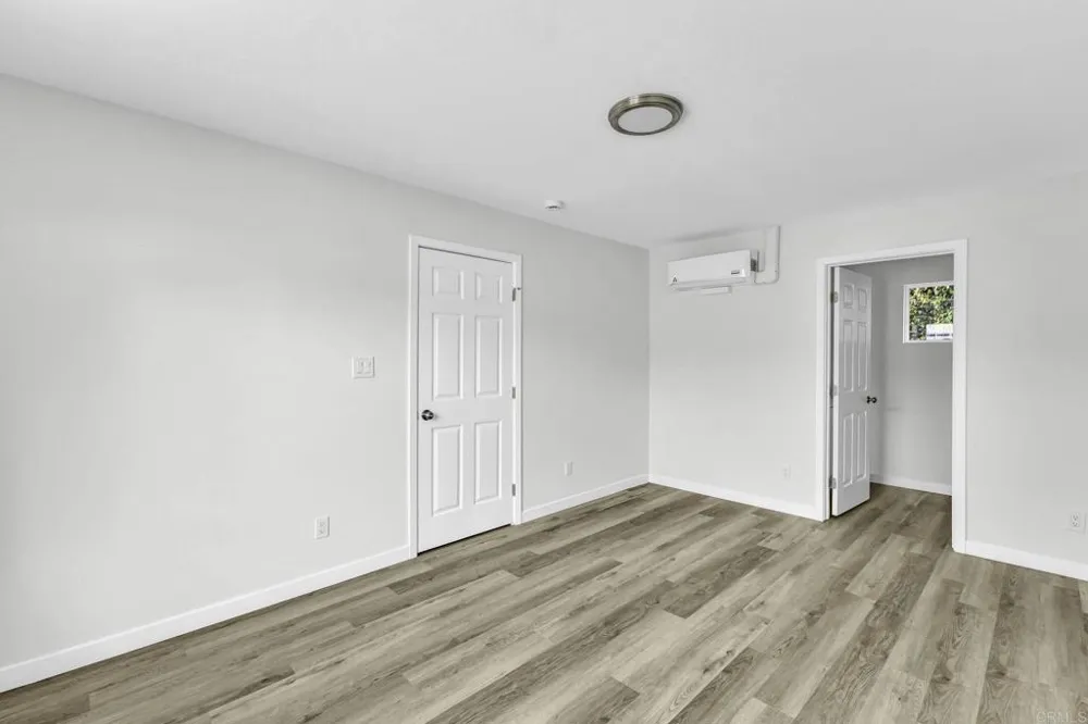 2027 E AVENUE National City, CA 91950