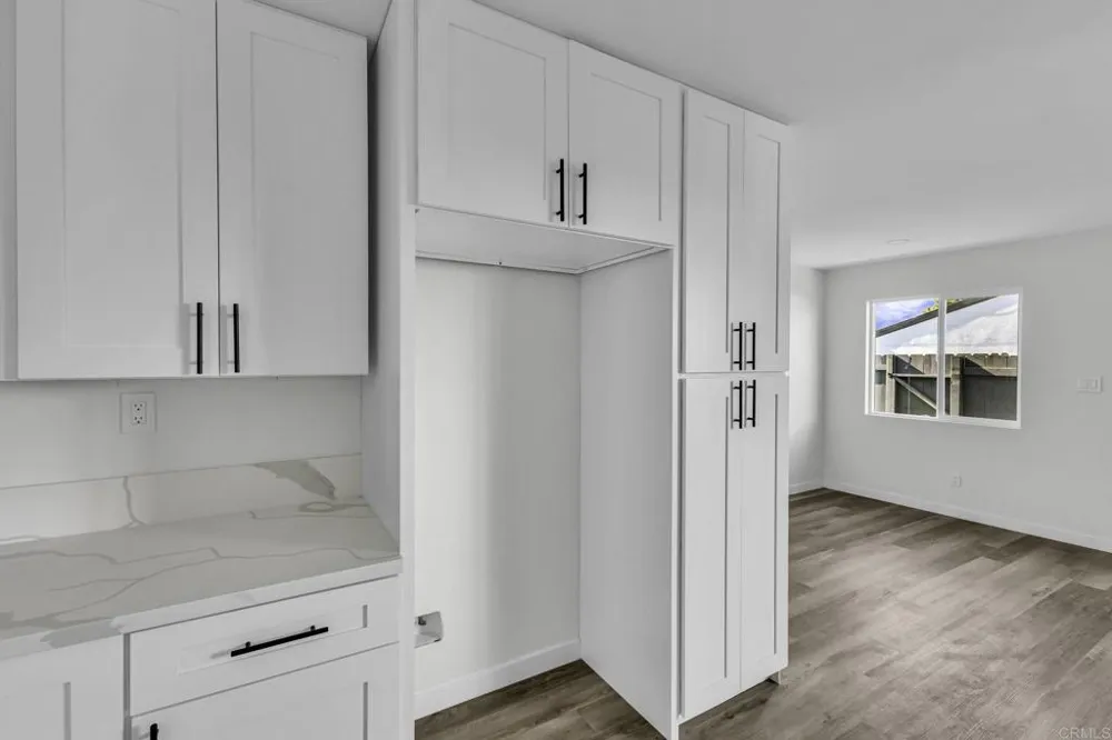 2027 E AVENUE National City, CA 91950