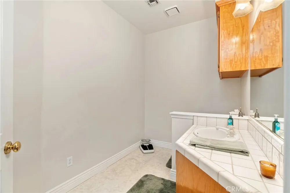 5149 Fallgatter Street Bakersfield, CA 93308