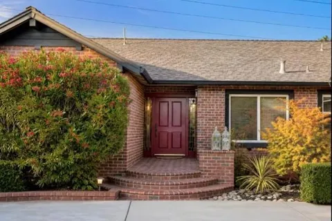 12498 Sumner Drive