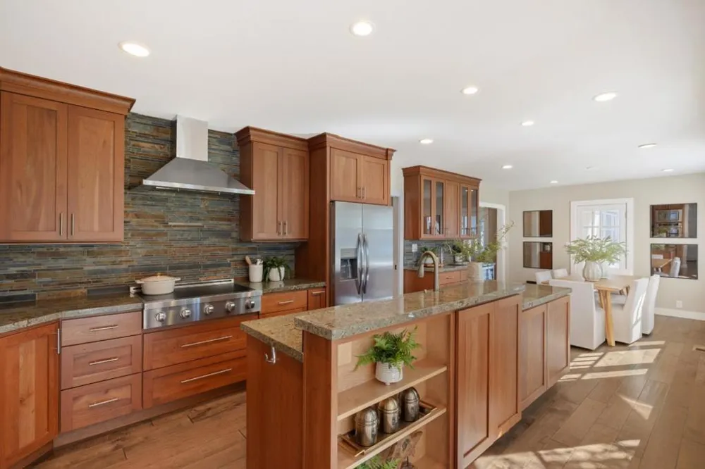 90 Marvin Avenue Los Altos, CA 94022