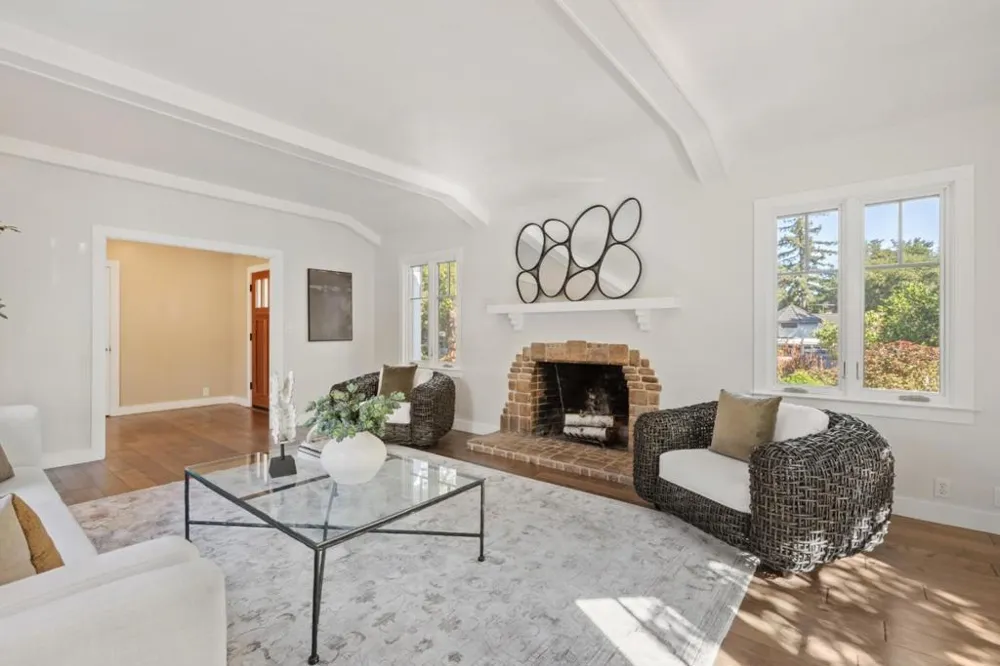 90 Marvin Avenue Los Altos, CA 94022