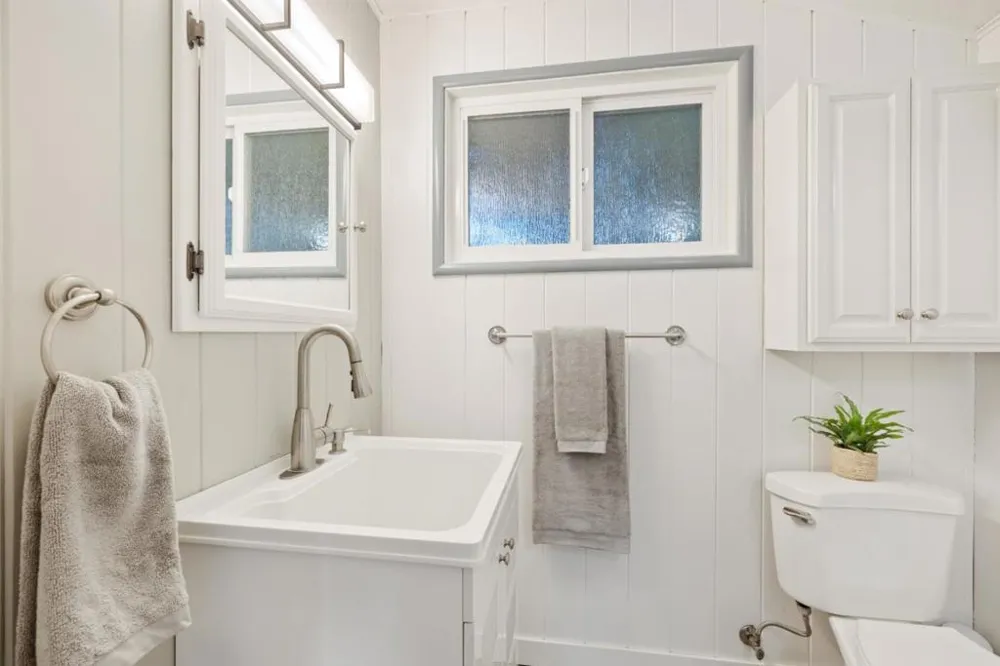 90 Marvin Avenue Los Altos, CA 94022