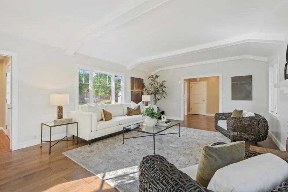 90 Marvin Avenue Los Altos, CA 94022