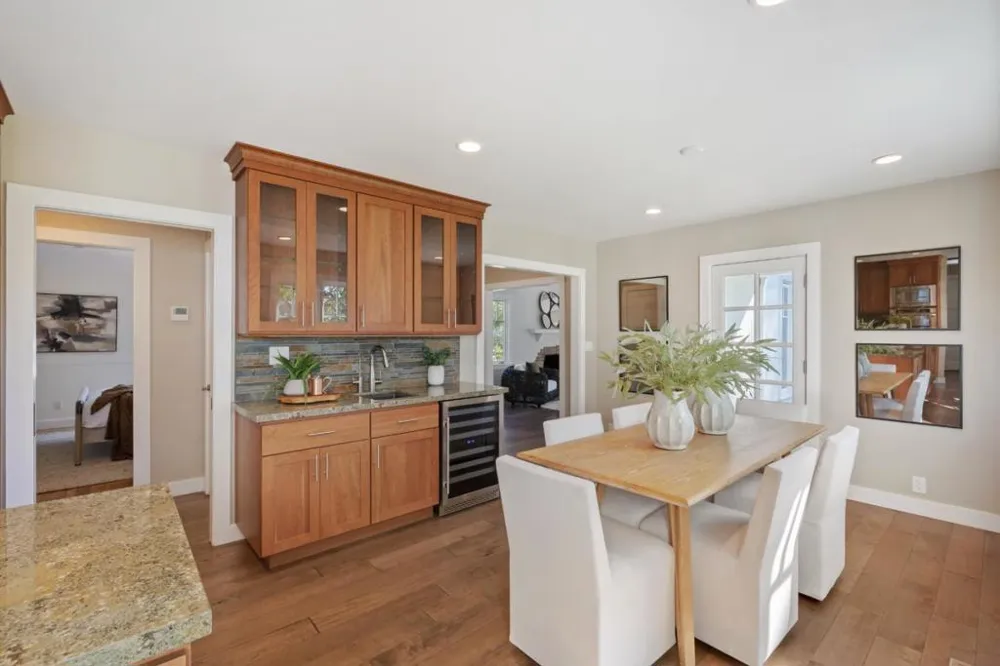90 Marvin Avenue Los Altos, CA 94022
