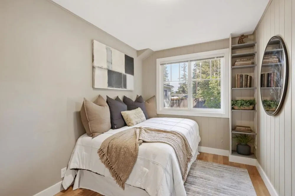 90 Marvin Avenue Los Altos, CA 94022