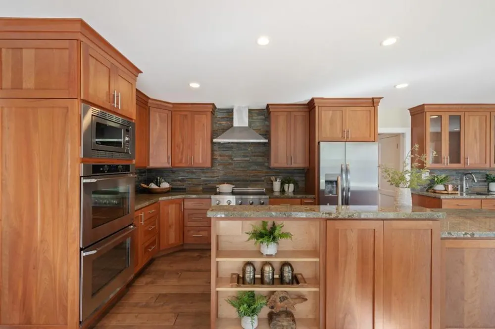 90 Marvin Avenue Los Altos, CA 94022