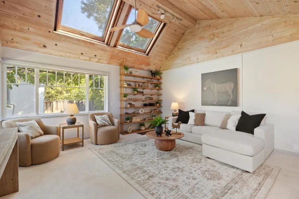 90 Marvin Avenue Los Altos, CA 94022