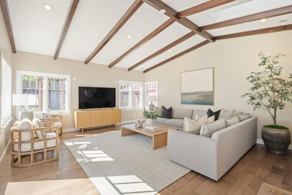 90 Marvin Avenue Los Altos, CA 94022