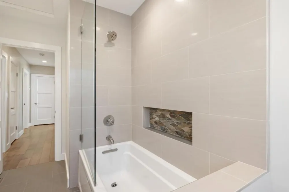 90 Marvin Avenue Los Altos, CA 94022