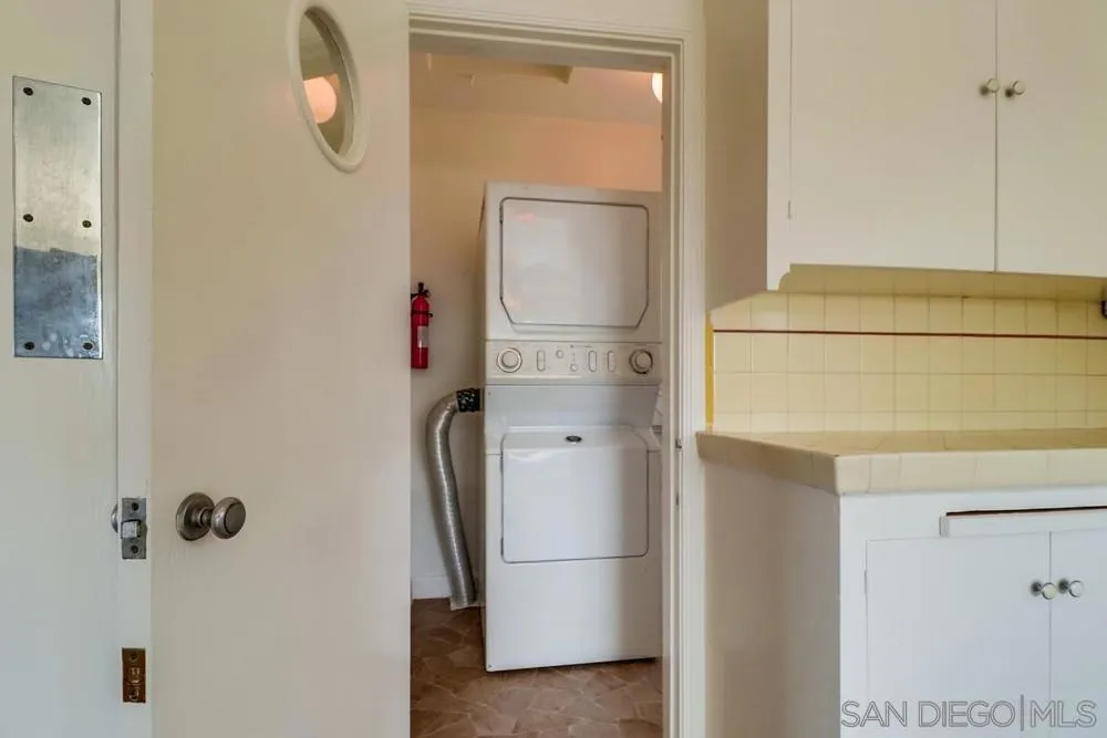 3812 Henry St. San Diego, CA 92110