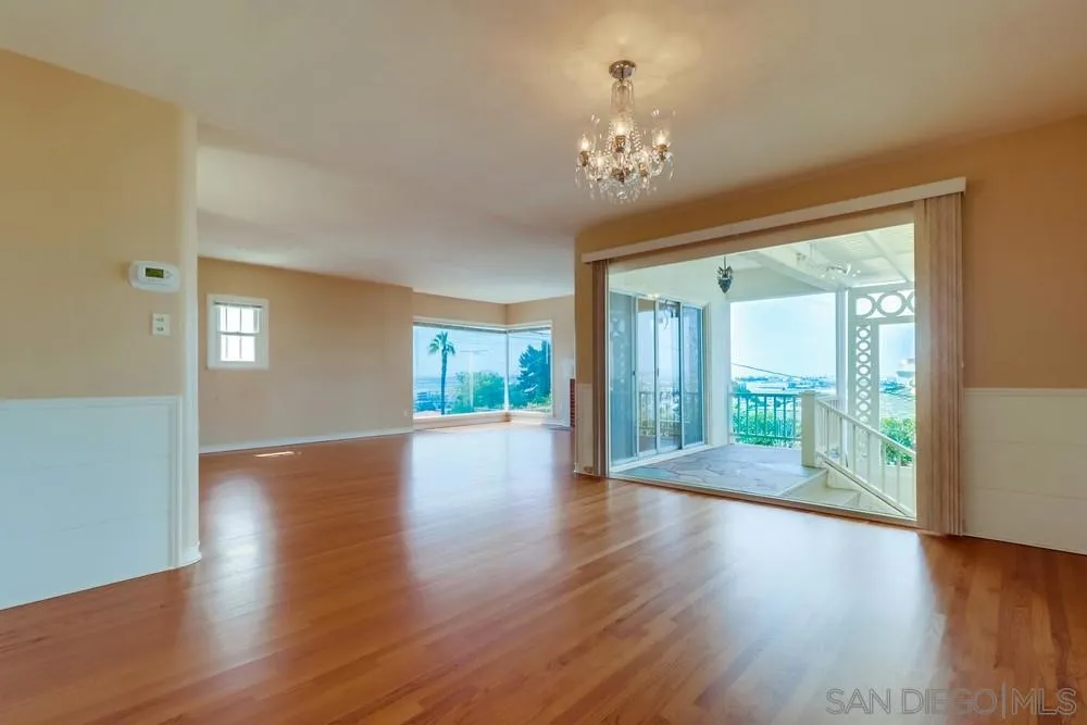 3812 Henry St. San Diego, CA 92110