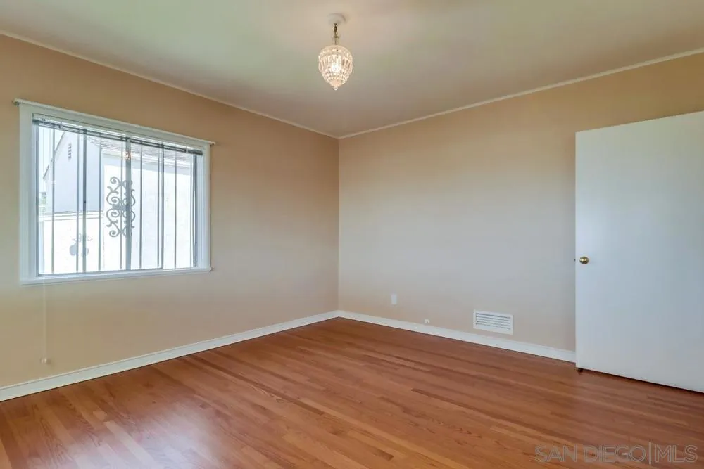 3812 Henry St. San Diego, CA 92110