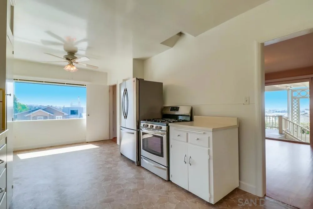 3812 Henry St. San Diego, CA 92110
