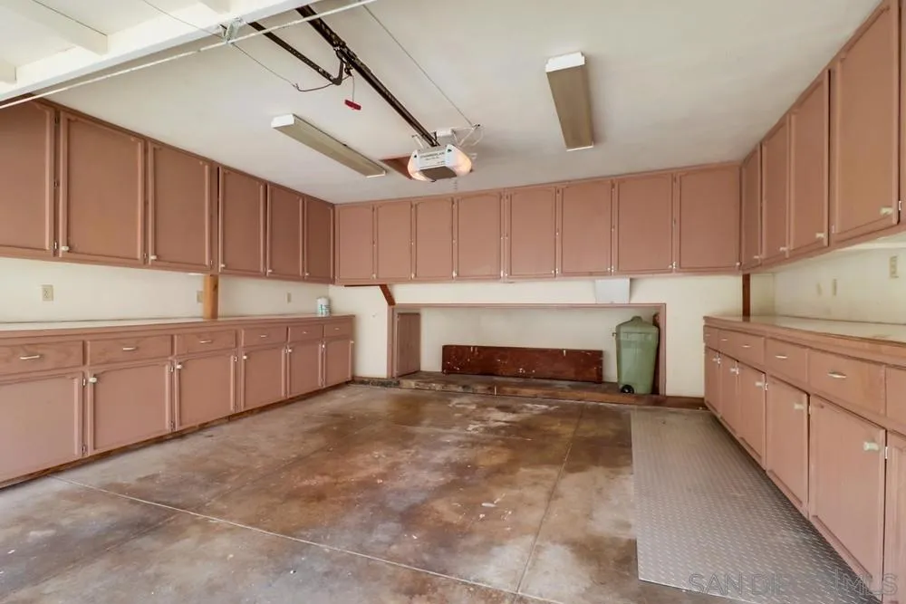 3812 Henry St. San Diego, CA 92110