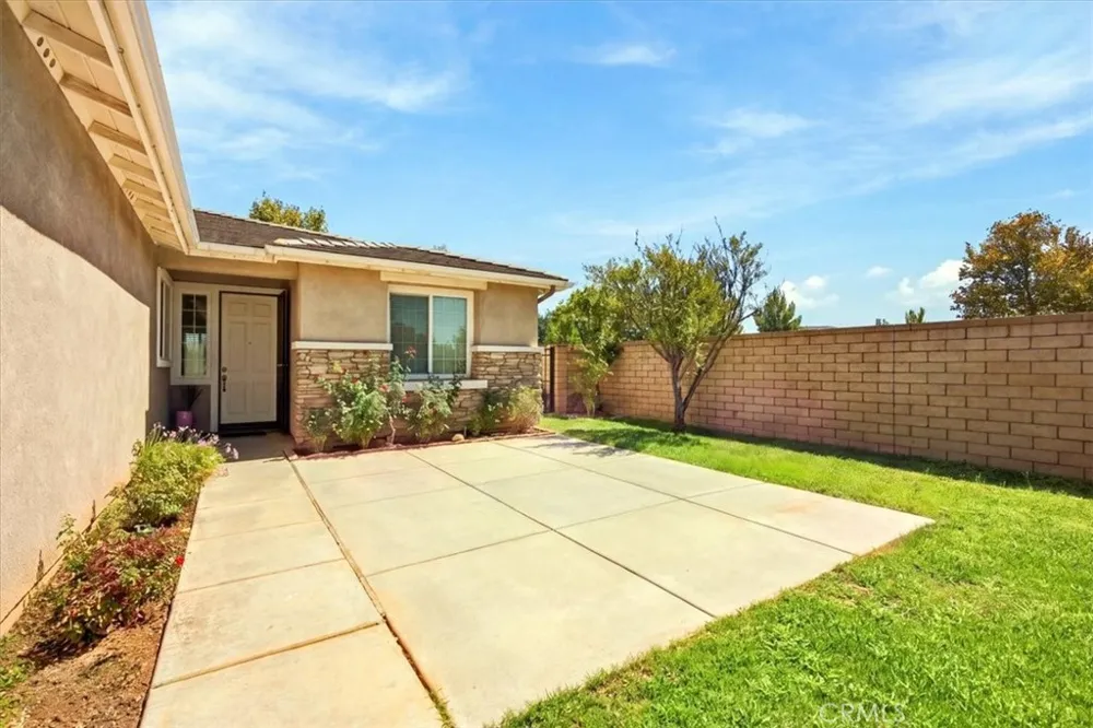 96 Cold Spring Beaumont, CA 92223