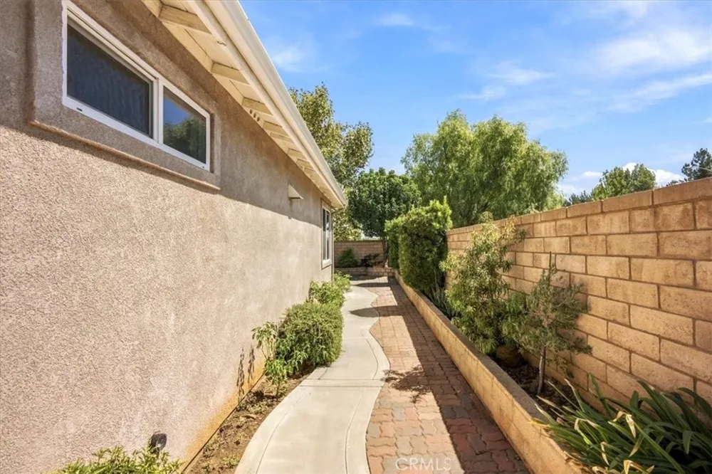 96 Cold Spring Beaumont, CA 92223