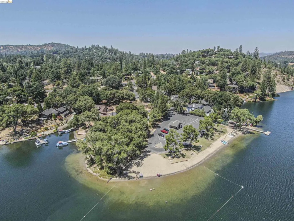 12980 Wells Fargo St Groveland, CA 95321