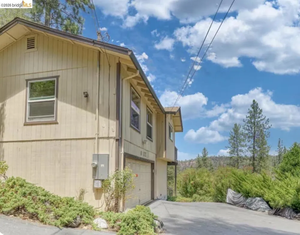 12980 Wells Fargo St Groveland, CA 95321