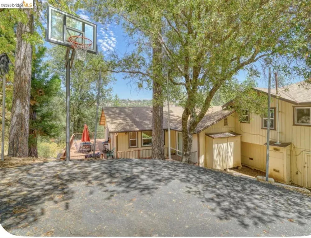 12980 Wells Fargo St Groveland, CA 95321