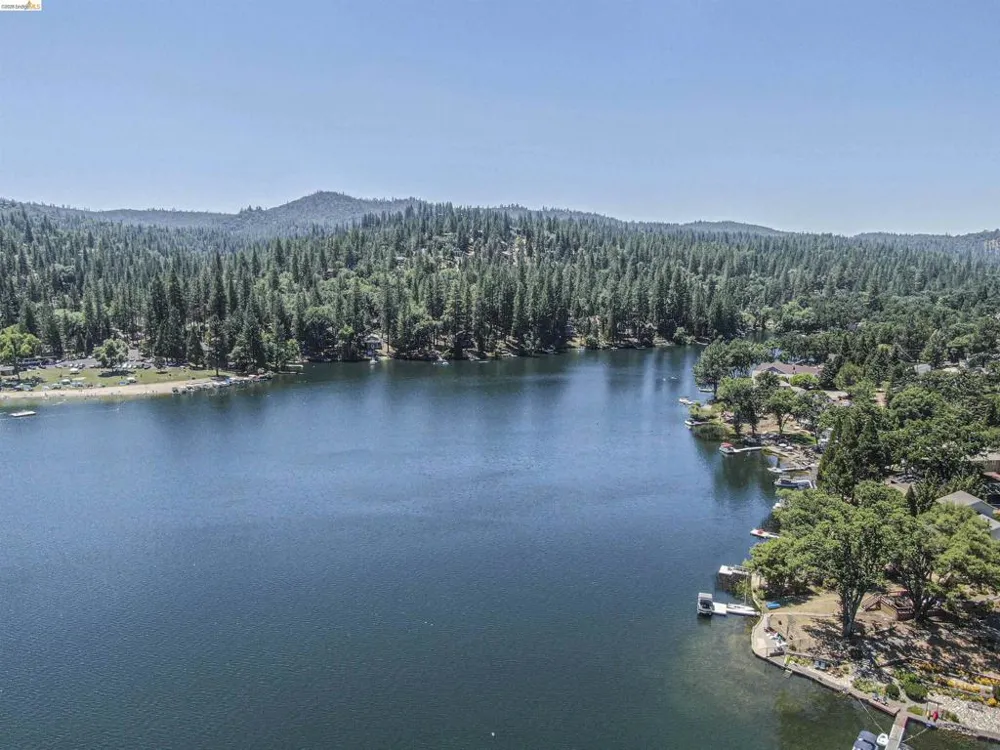 12980 Wells Fargo St Groveland, CA 95321