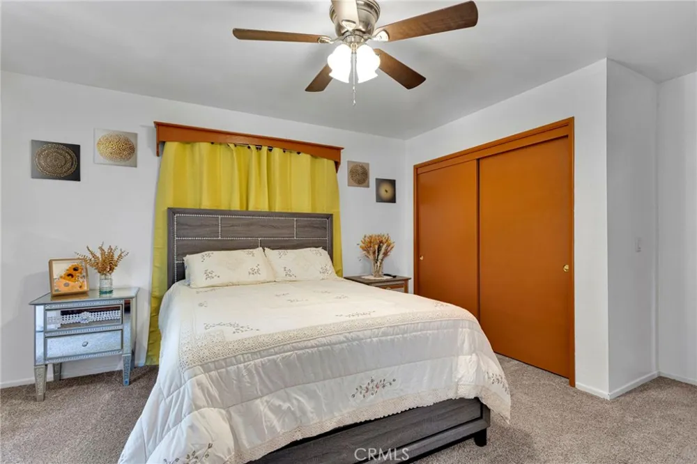 30772 Knoll View Running Springs, CA 92382