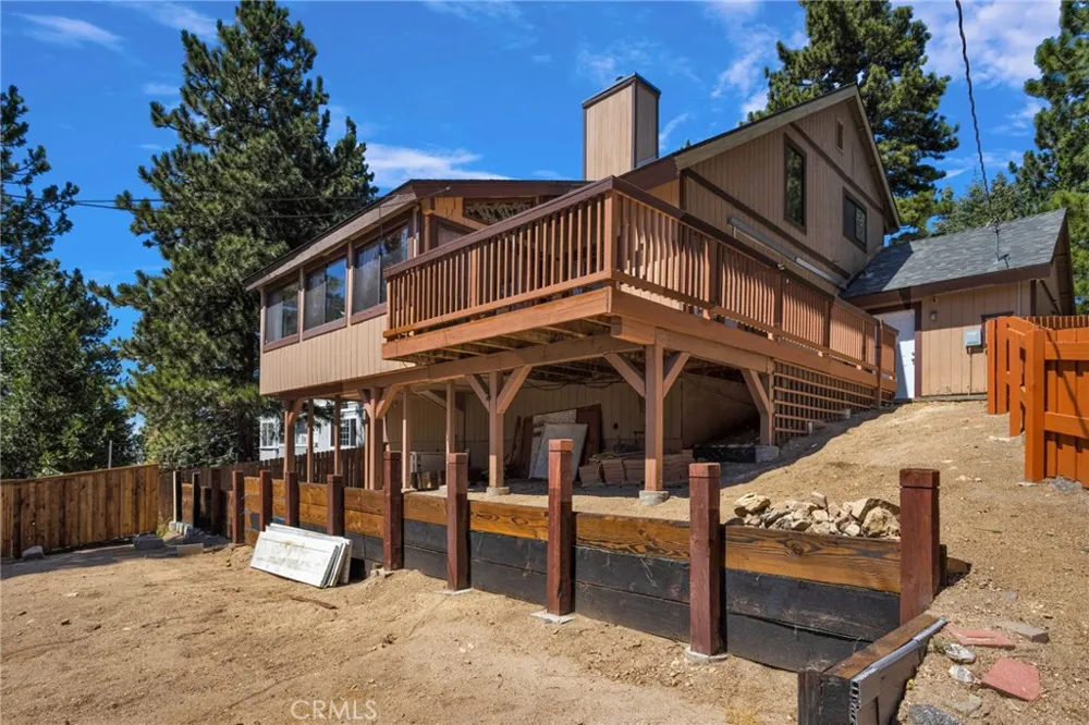 30772 Knoll View Running Springs, CA 92382
