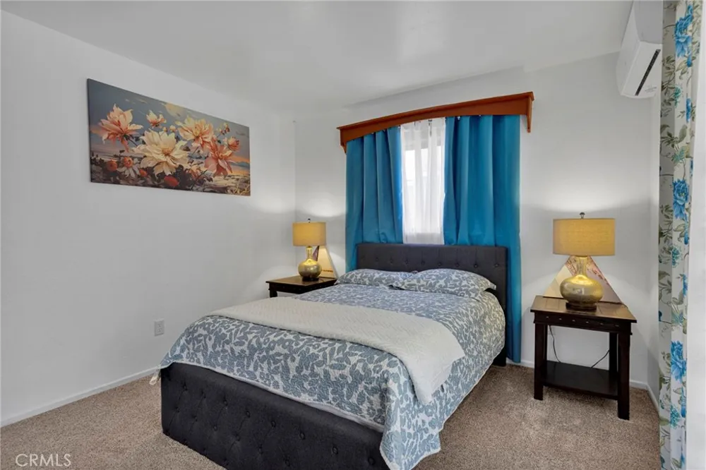 30772 Knoll View Running Springs, CA 92382