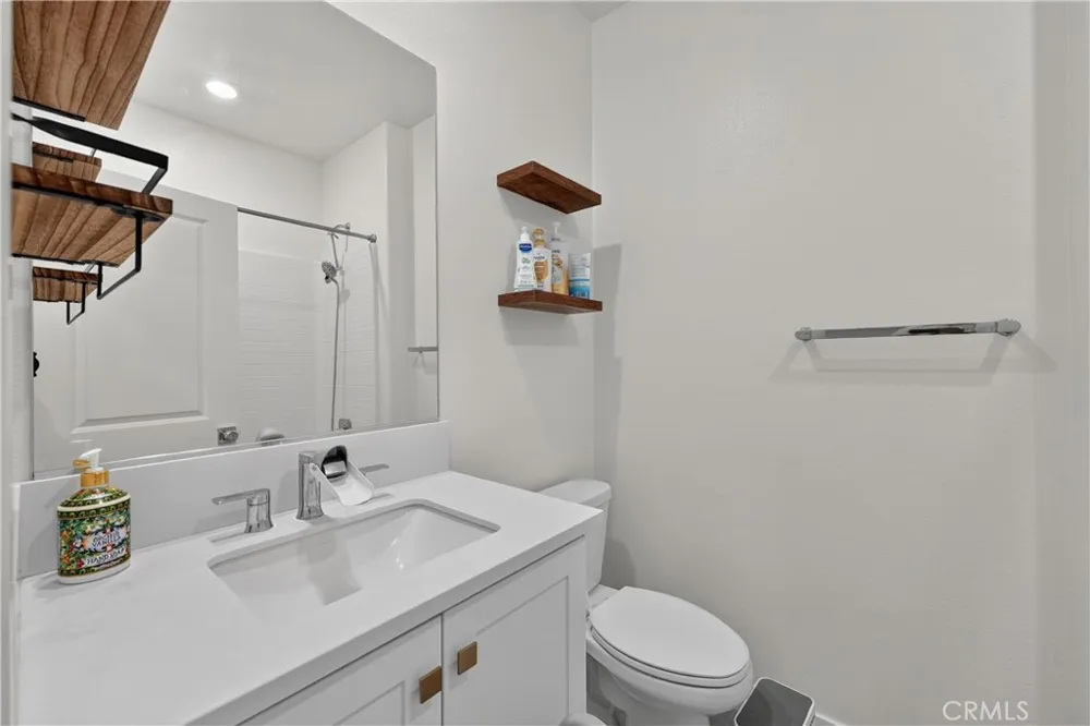 1635 W Lincoln Avenue #103 Anaheim, CA 92801