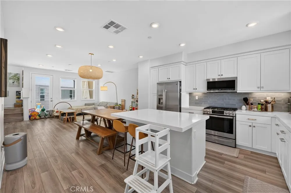 1635 W Lincoln Avenue #103 Anaheim, CA 92801