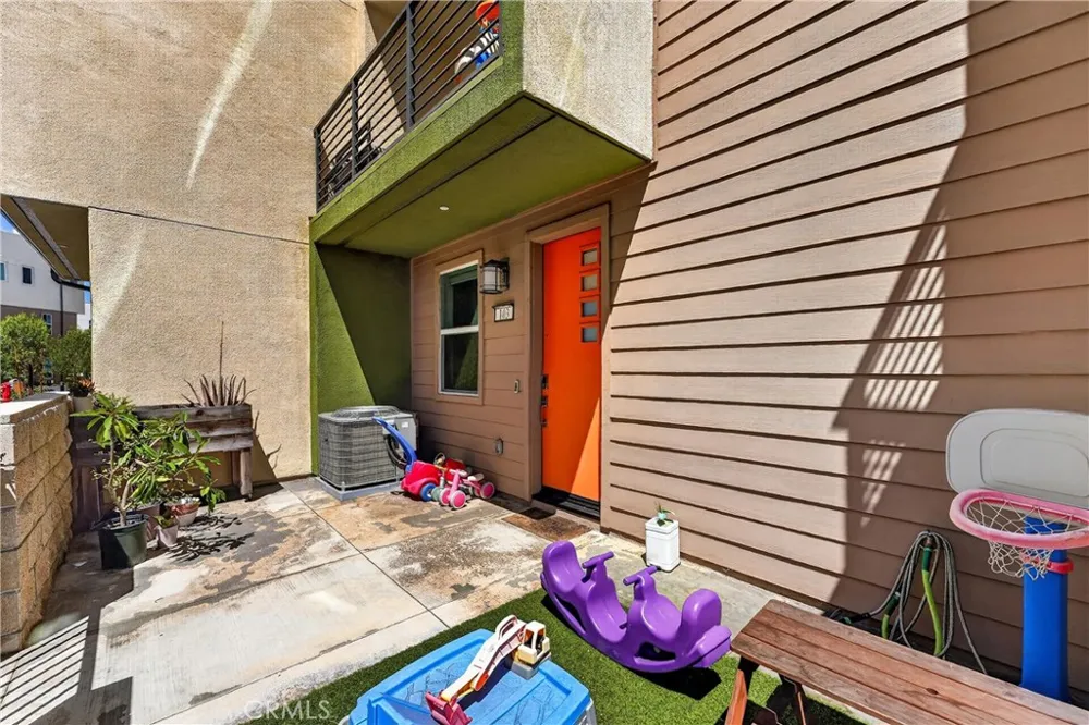 1635 W Lincoln Avenue #103 Anaheim, CA 92801