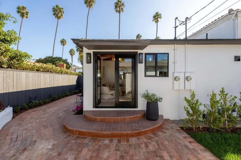 434 Bonair La Jolla, CA 92037